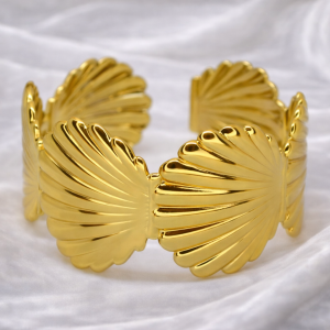 Golden Shell Fan Cuff Bracelet