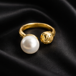 Lunara Pearl Ring