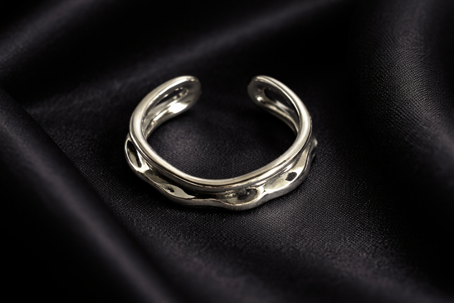 Aura Melt Silver Ring