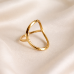 Evara Oval Ring